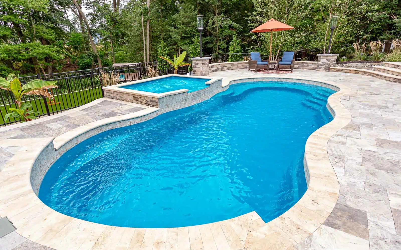 The Riviera, a fiberglass pool design manufactured by Leisure Pools
